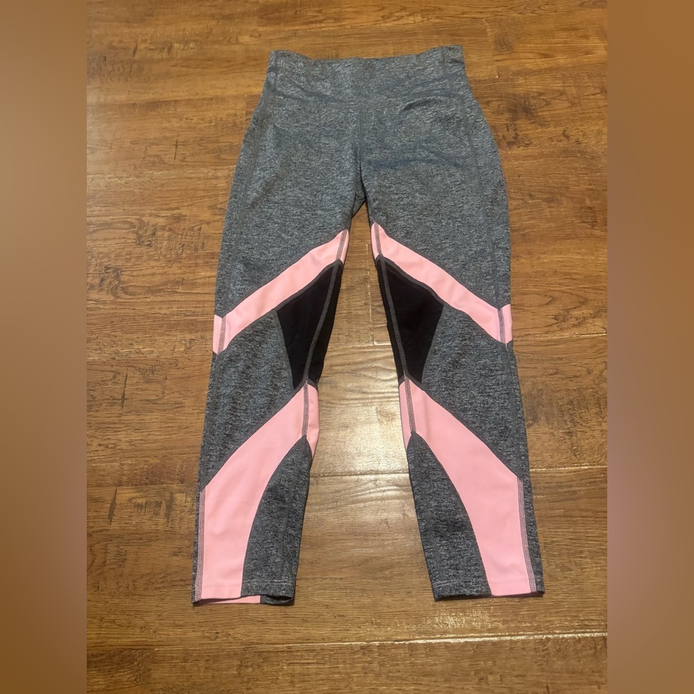 leggings with pockets & mesh inserts M medium women’s